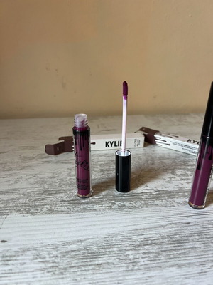 Matte purple lipstick new with chocolate scent