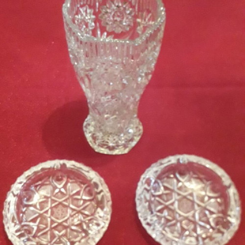 Vintage handmade vase and two crystal ashtrays new