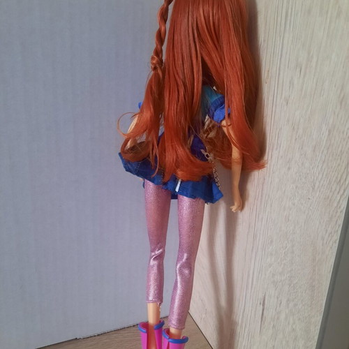 Winx Club Bloom In Concert 2009 Doll like new