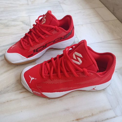 Jordan Luka 77 athletic shoes like brand new, red, size 44.5