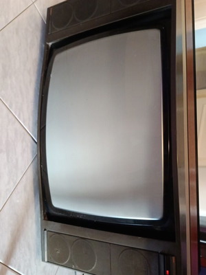 Bang-Olufsen Beovision 7802 22-Inch TV used