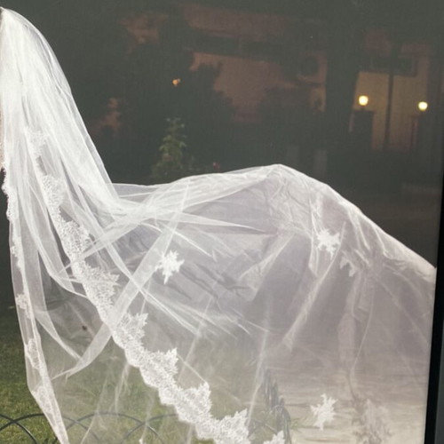 Wedding veil with French lace and high-quality tulle, new, white