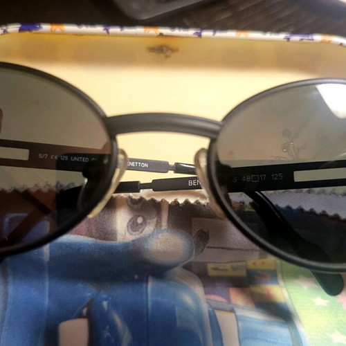 Benetton vintage children's sunglasses like new, black