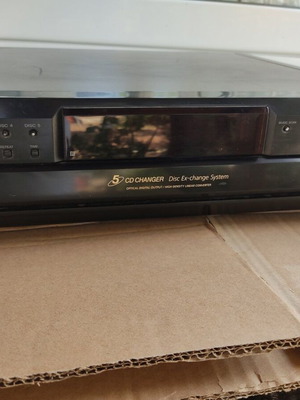 Sony CD changer 5-disc used, repair or spare parts