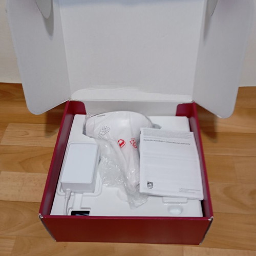 Philips laser hair removal device