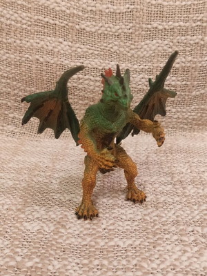 Dragon with Wings figure 13cm used