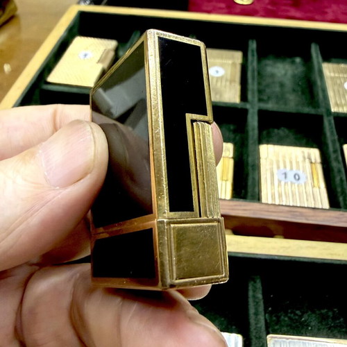 DuPont N12 lighter with Chinese lacquer, like new