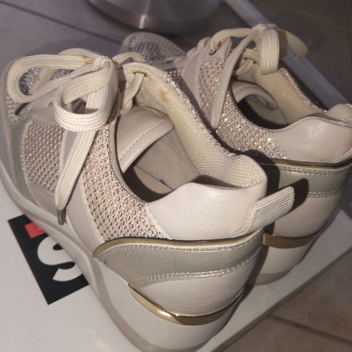 Women's sneakers size 37 like new, white beige