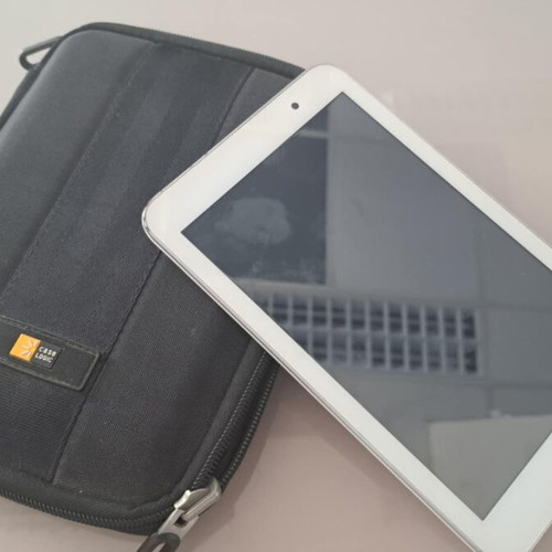 Asus tablet used with case and speaker issue