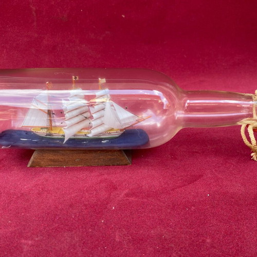 Decorative bottle with ship like new
