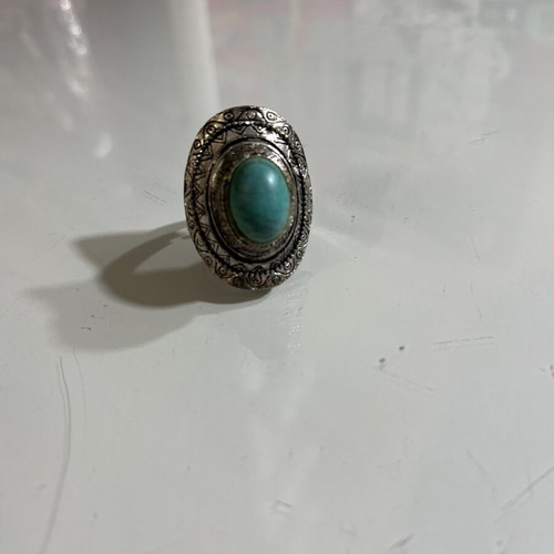 Silver ring with turquoise stone like new