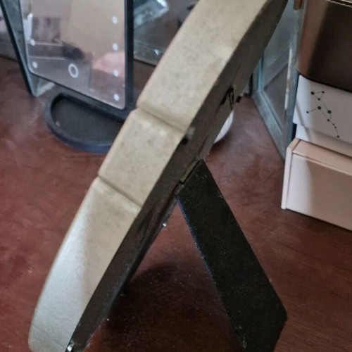 Vintage decorative table mirror with embossed frame 25×30cm like new