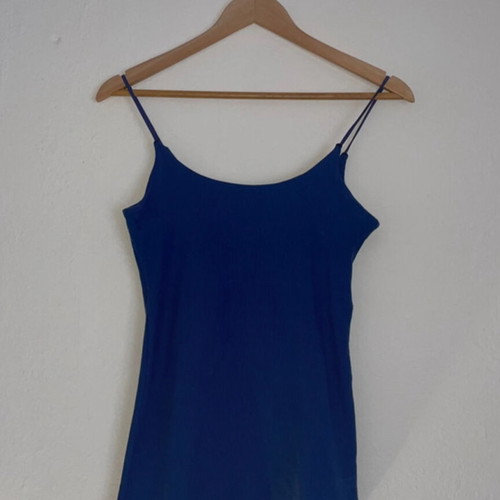 Spaghetti strap top blue like new with rib fabric