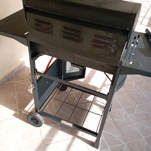 Bbq Nattera gas grill 3 burners used with side shelves
