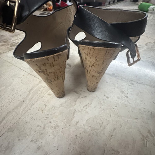 Women's black sandals used, size 39, platform style
