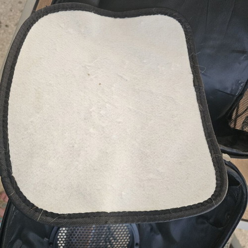 Cat carrier bag like new, backpack style