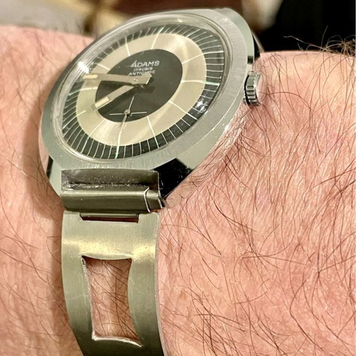 Adams Vintage wristwatch new, 1970s wind-up with original bracelet