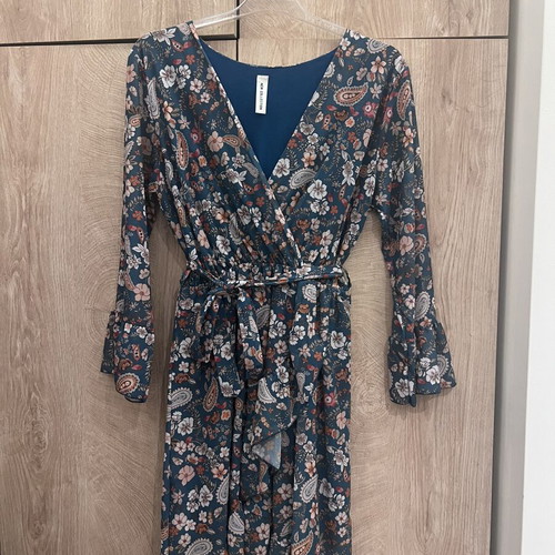 Floral Wrap Dress with Belt like new, petrol color