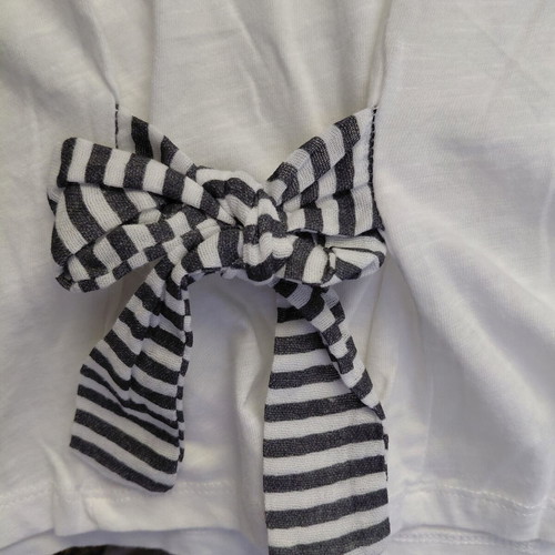 Zara T-shirt new, white with adjustable black and white bow, size 10 years