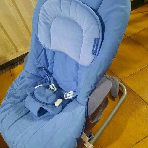 Bébé Confort baby rocker blue with recline and safety belt