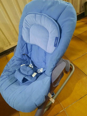 Bébé Confort baby rocker blue with recline and safety belt