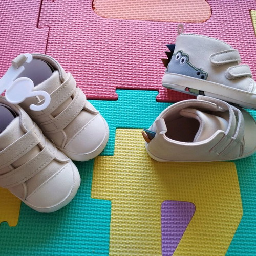 Baby cuddle shoes new, beige with crocodile design for twins