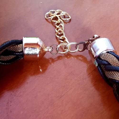 Braided necklace like new, black and gold tone metal