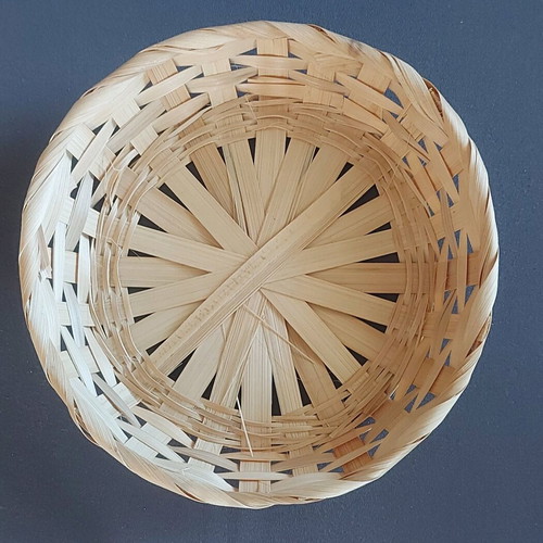 Wicker basket like new