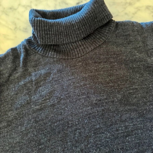 Men's LCW Turtleneck Sweater Large used, dark gray