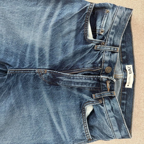 Zara mid/high rise straight jeans like new, size 34 blue
