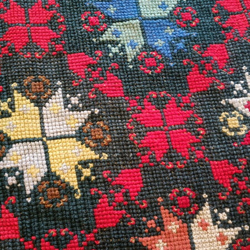 Handmade cross-stitch rug like new 120x330 with lining