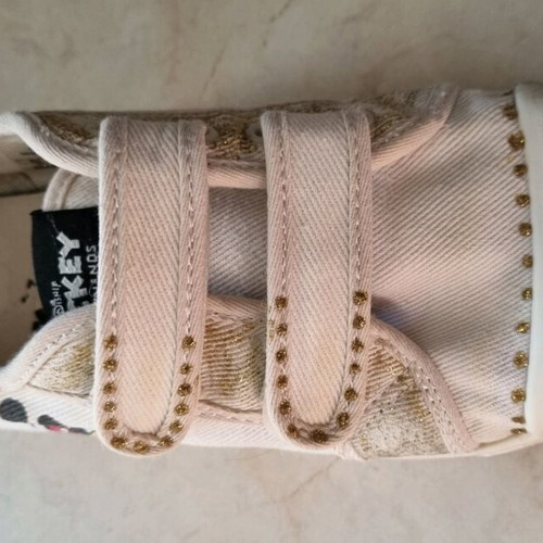Canvas shoes used size 33 for girls with velcro beige