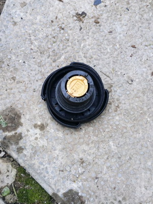 Radiator cap for BMW new