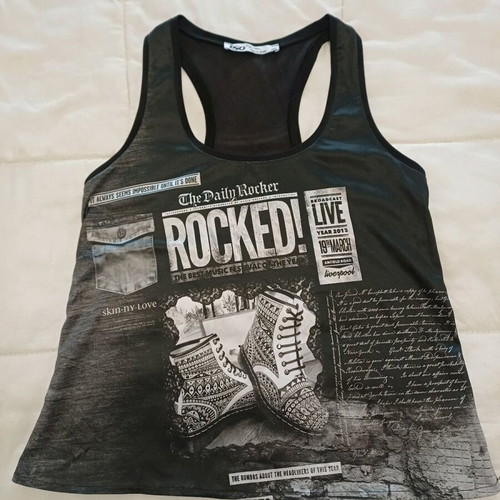 Iso sleeveless women's top rock style like new, black and white, size M