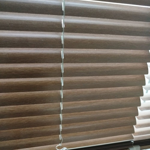 Metal wood-colored roller blind