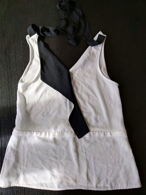 Zara elegant blouse size XS like new, black and white