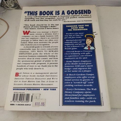 1001 Ways to Reward Employees book like new, English
