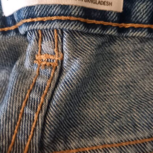 Jean with straight fit, relaxed comfortable, like new, size M
