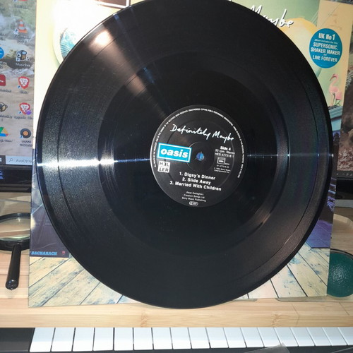 Oasis Definitely Maybe 2LP vinyl used, rock