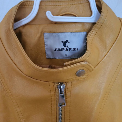 OPPORTUNITY!!! yellow leatherette