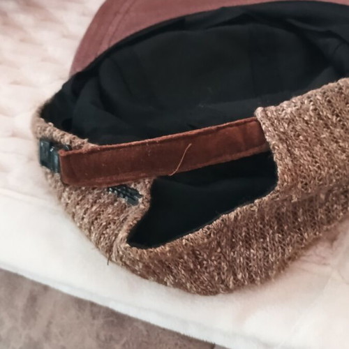 Hat new medium brown