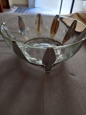 Vintage glass bowl with metal leaves and feet like new