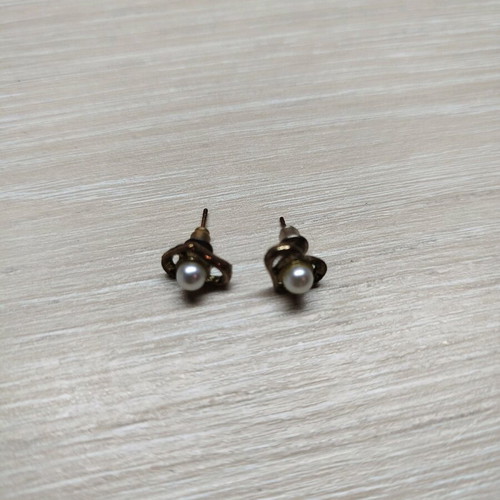 Heart earrings with pearl like new, gold stainless steel