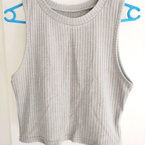 Women's crop top used, size M