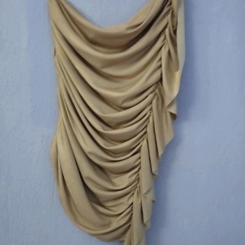 Blouse with one shoulder like new, size L