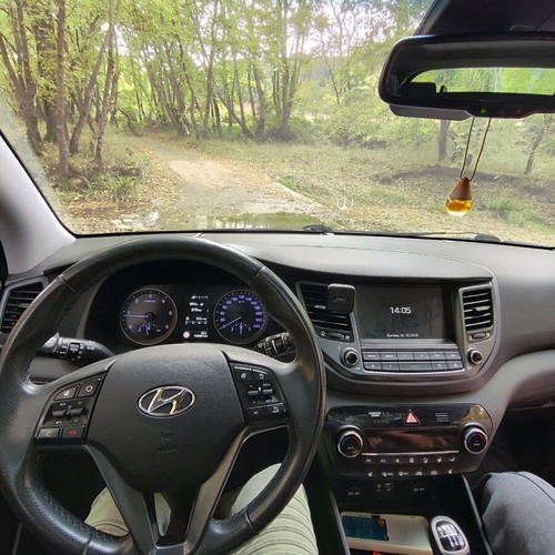 Hyundai Tucson 2017 μεταχειρισμένο SUV με πανοραμική οροφή και χειροκίνητο