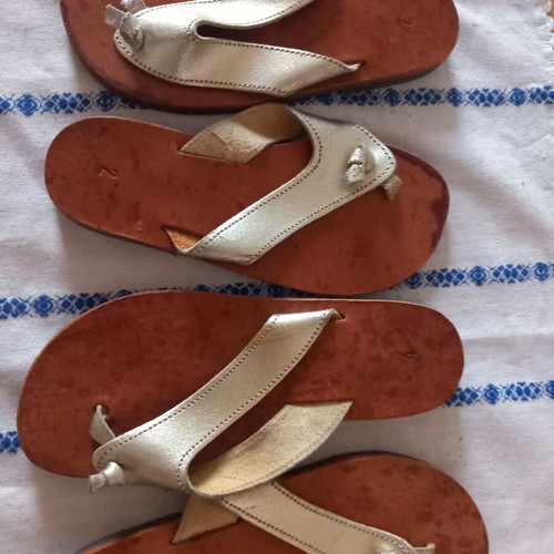 Classic women's sandals new, sizes 32, 34, 35, 36, leather