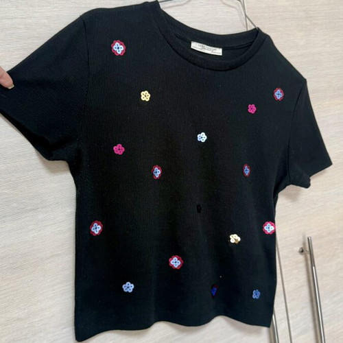 Zara black ribbed crop top with sequin embroidery, like new