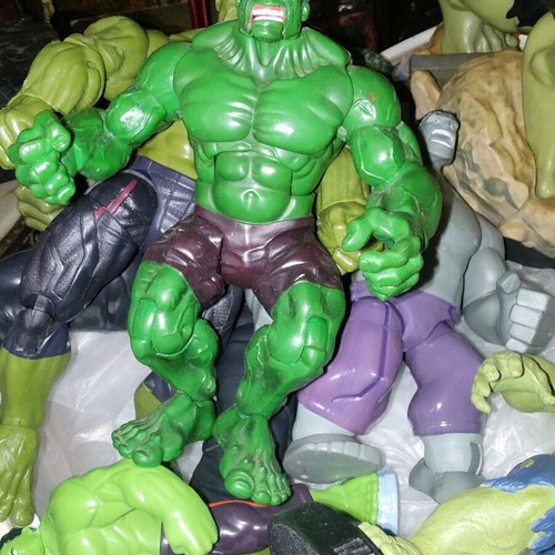 Συλλογή 20 φιγούρων Hulk σαν καινούργιο