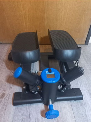 Stepper Crivit μεταχειρισμένο με 2 λάστιχα αντίστασης και οθόνη